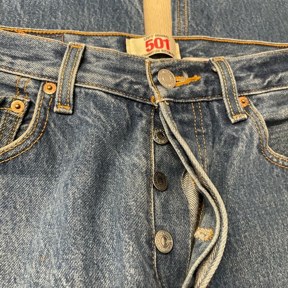 Levi’s 501 Button Down Jeans Sz 33-34 - Picture 5 of 7